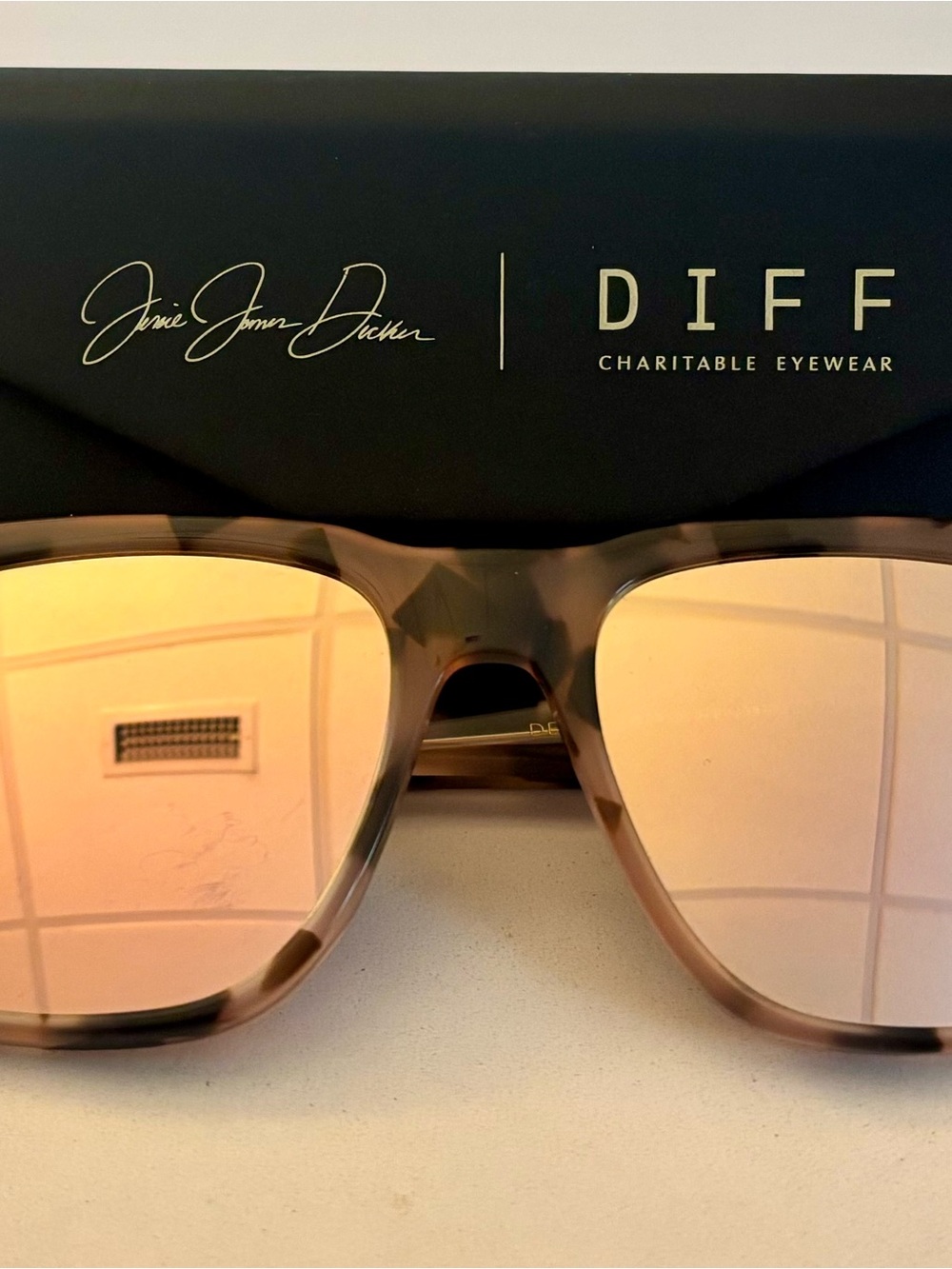DIFF Charitable Eyewear Sunglasses - Brown Frame with Rose Gold Lenses